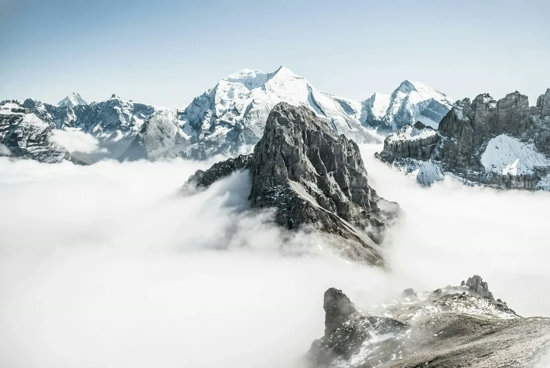 Guild Pro - banner above the clouds